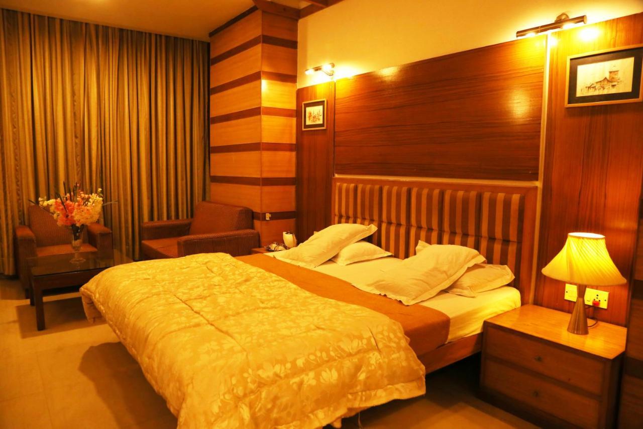Hotel H26 Chandigarh Luaran gambar