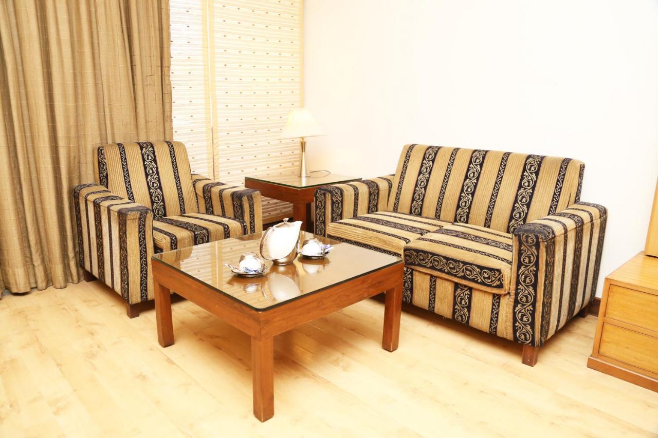 Hotel H26 Chandigarh Luaran gambar